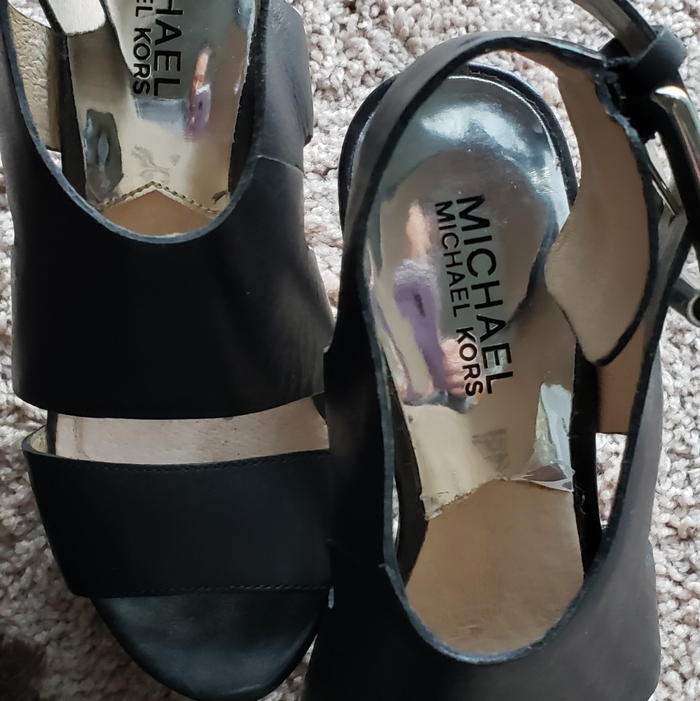 Michael Kors - Picture 4 of 5
